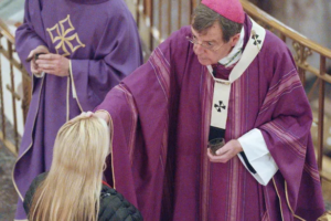 Archbishop Vigneron rallies Catholics to engage in a spiritual ‘campaign’ this Lent