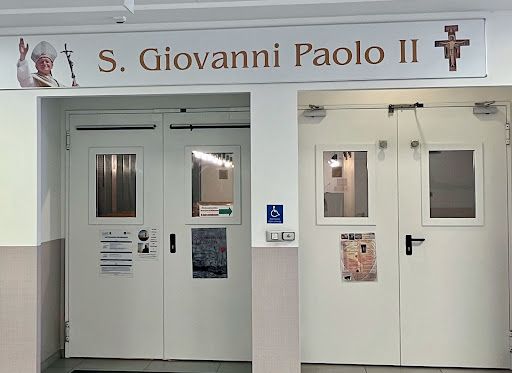 After surgery,Pope Francis is recovering in same hospital room where John Paul II was treated