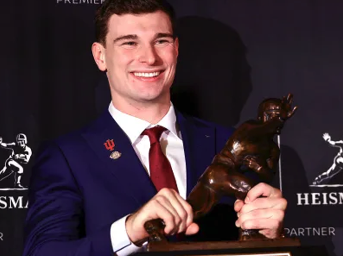 Indiana QB Fernando Mendoza, a Devout Catholic, Wins 2025 Heisman Trophy