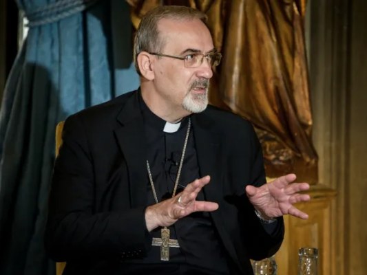 Archbishop of Canterbury arrives in Holy Land, joins church leaders in prayer for peace