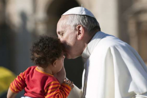 Pope Francis tells medical professionals to defend life
