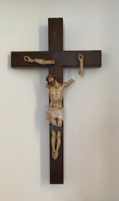 broken crucifix-by-communists-in-Milentina-near Medjugorje-close-up